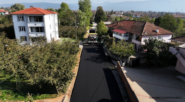 Hendek Kahramanlar Mahallesi asfalt ile buluştu