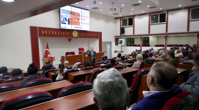 “Kişisel verilerimizi koruyabilmek için ‘yapay zekayı’ tanımalıyız”