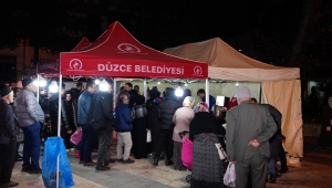 DÜZCE BELEDİYESİ’NDEN KANDİL İKRAMI