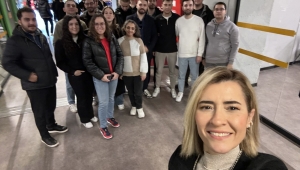 Ebru Isın, Kariyer Yolculuğuna Işık Tuttu