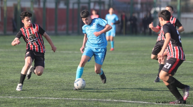 Gemlik Belediyespor U16 Takımı Namağlup Şampiyonluğa Koşuyor