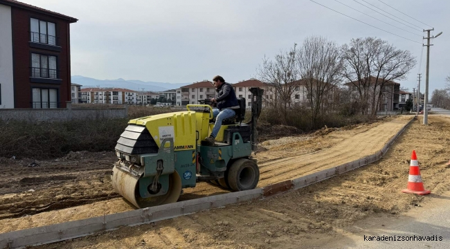 Sağlık Caddesi'nde Altyapı ve Kaldırım Çalışmalarını Hızlandı…