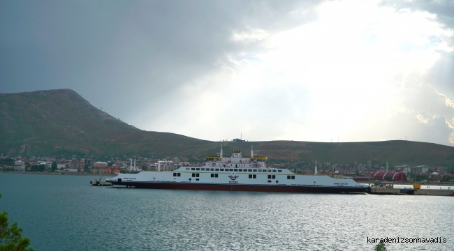 TÜRKİYE'NİN EN BÜYÜK FERİBOTLARI VAN GÖLÜ'NDE HİZMET EDİYOR