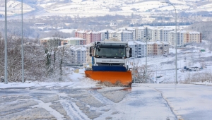 24 grup yolu ulaşıma açıldı