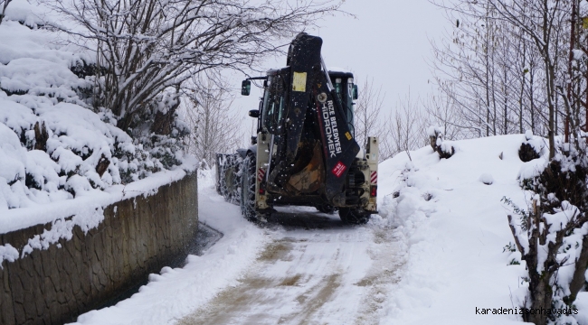 RİZE’DE TERMOMETRELER REKORU GÖSTERDİ