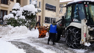 SICAK YEMEK HİZMETİ SÜRÜYOR