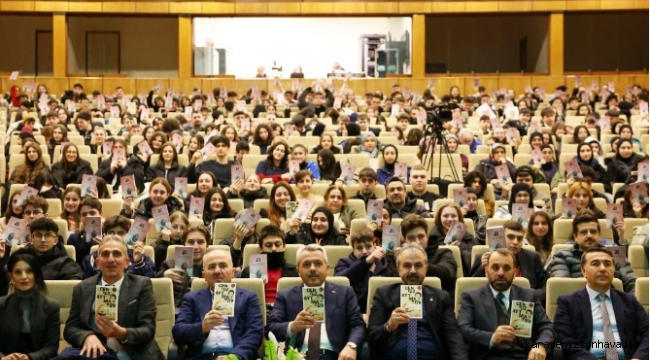 Çayla Kitap projesinin 5'inci programı ''Toprak Ana'' kitabı gençlerle buluştu