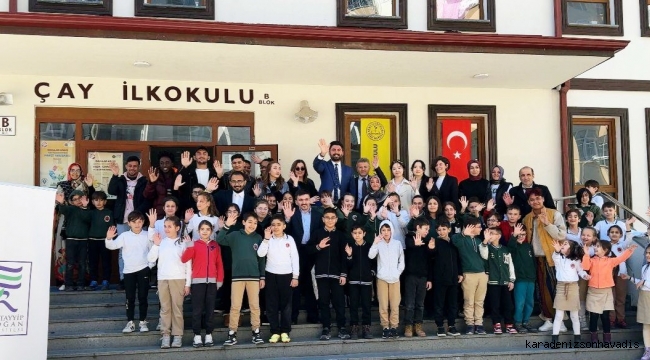 RTEÜ uluslararası öğrencilerinden Çay İlkokulu'na örnek proje