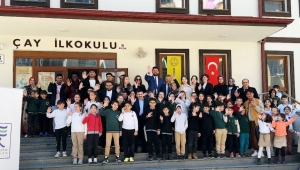 RTEÜ uluslararası öğrencilerinden Çay İlkokulu'na örnek proje