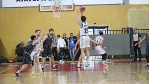 Sakarya Büyükşehir basketbol taraftarı önünde turu geçti: 81-71