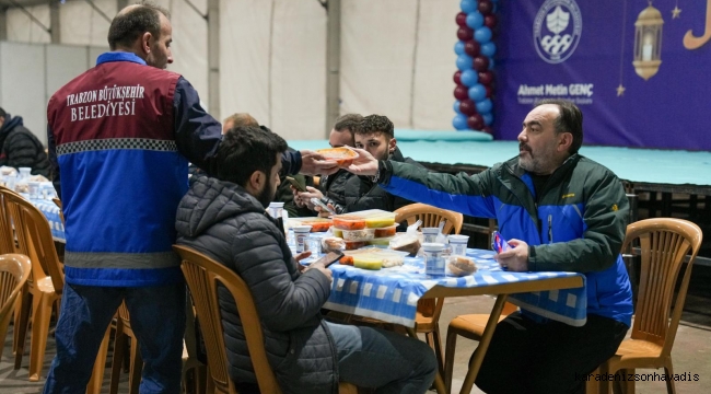 YÜZLERCE KİŞİ BÜYÜKŞEHİR’İN GÖNÜL SOFRALARINDA BULUŞTU